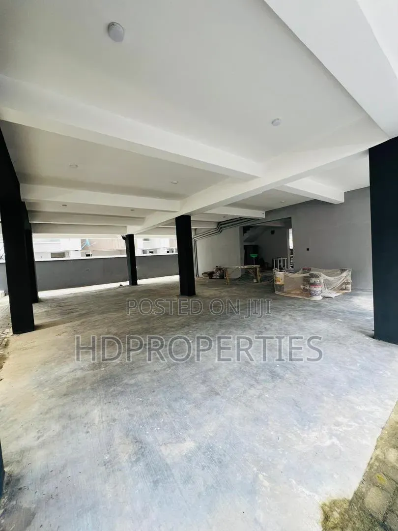 2bdrm Apartment in Ilasan, Lagos Island / Lagos Island for rent