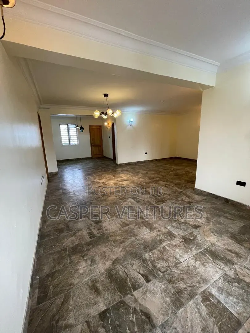 3bdrm Apartment in Freedom Way, Lekki Phase 1 for rent