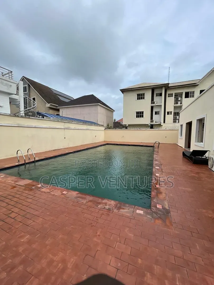 3bdrm Apartment in Freedom Way, Lekki Phase 1 for rent