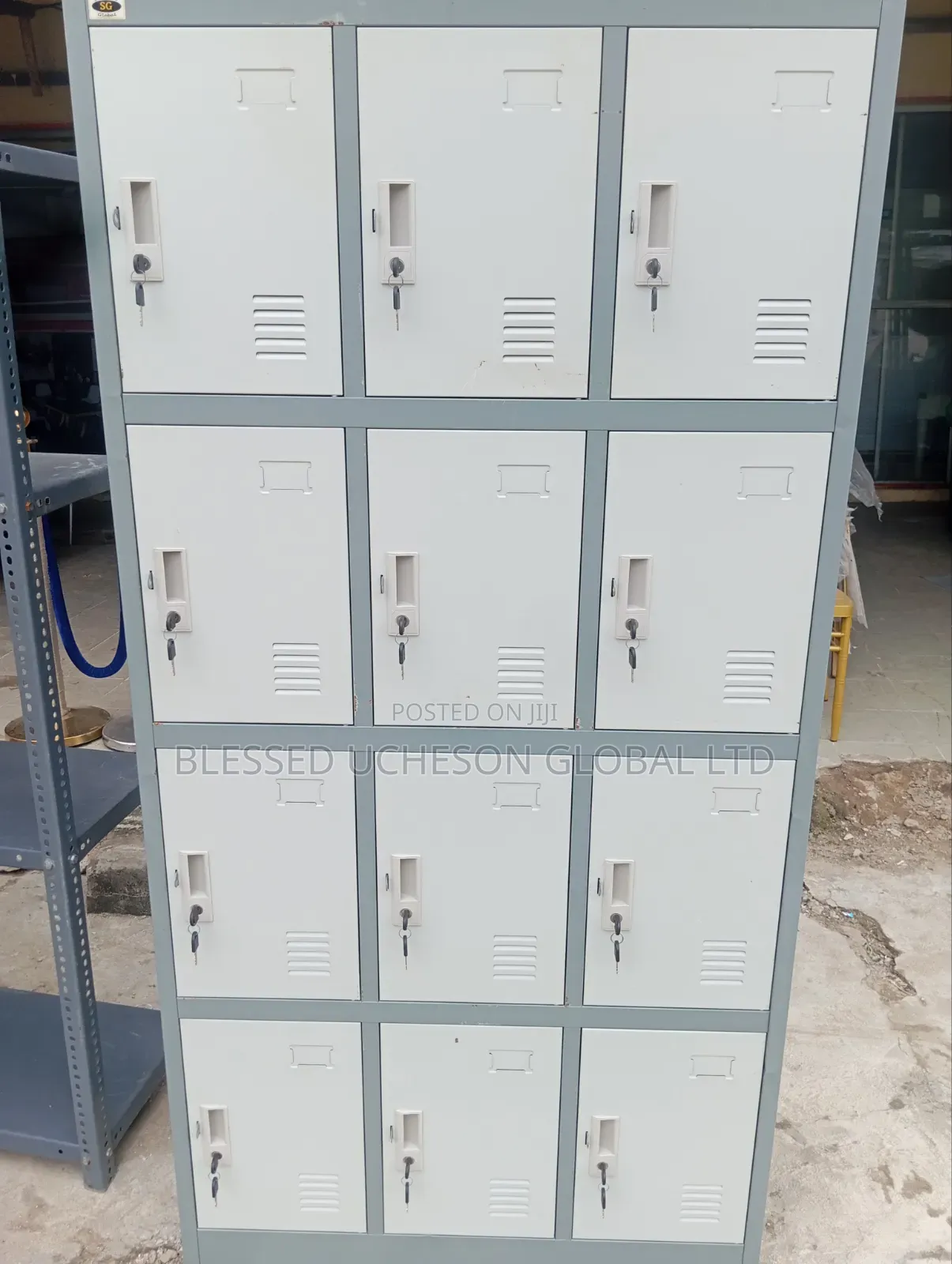 Heavy Duty 12-Door Steel Locker Cabinet / Metal Locker.