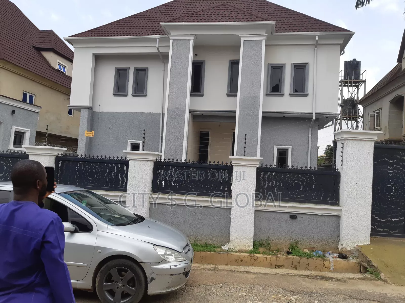 Furnished 5bdrm Duplex in Gaduwa for sale