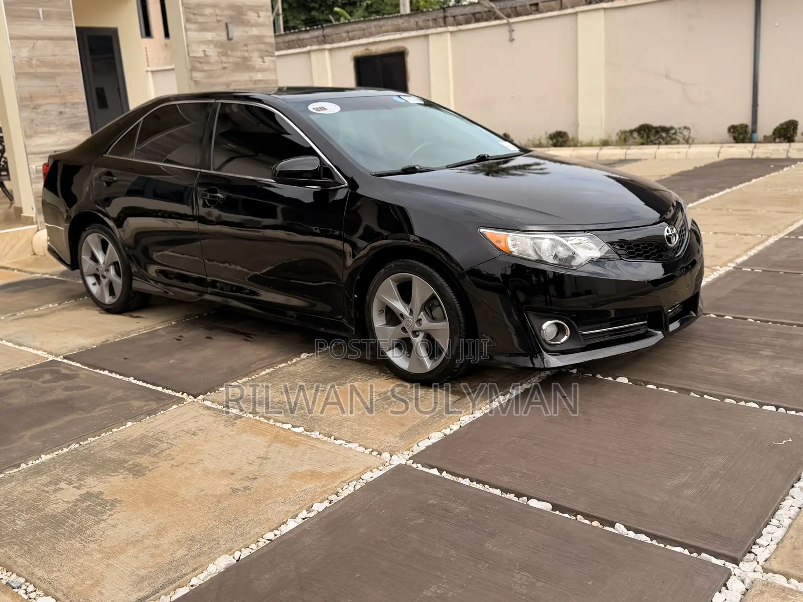 Toyota Camry SE 4dr Sedan (2.5L 4cyl 6A) 2013 Black