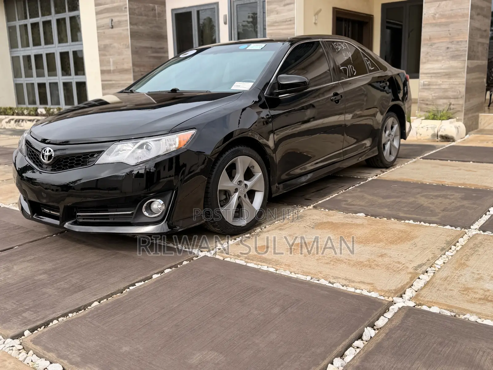 Toyota Camry SE 4dr Sedan (2.5L 4cyl 6A) 2013 Black