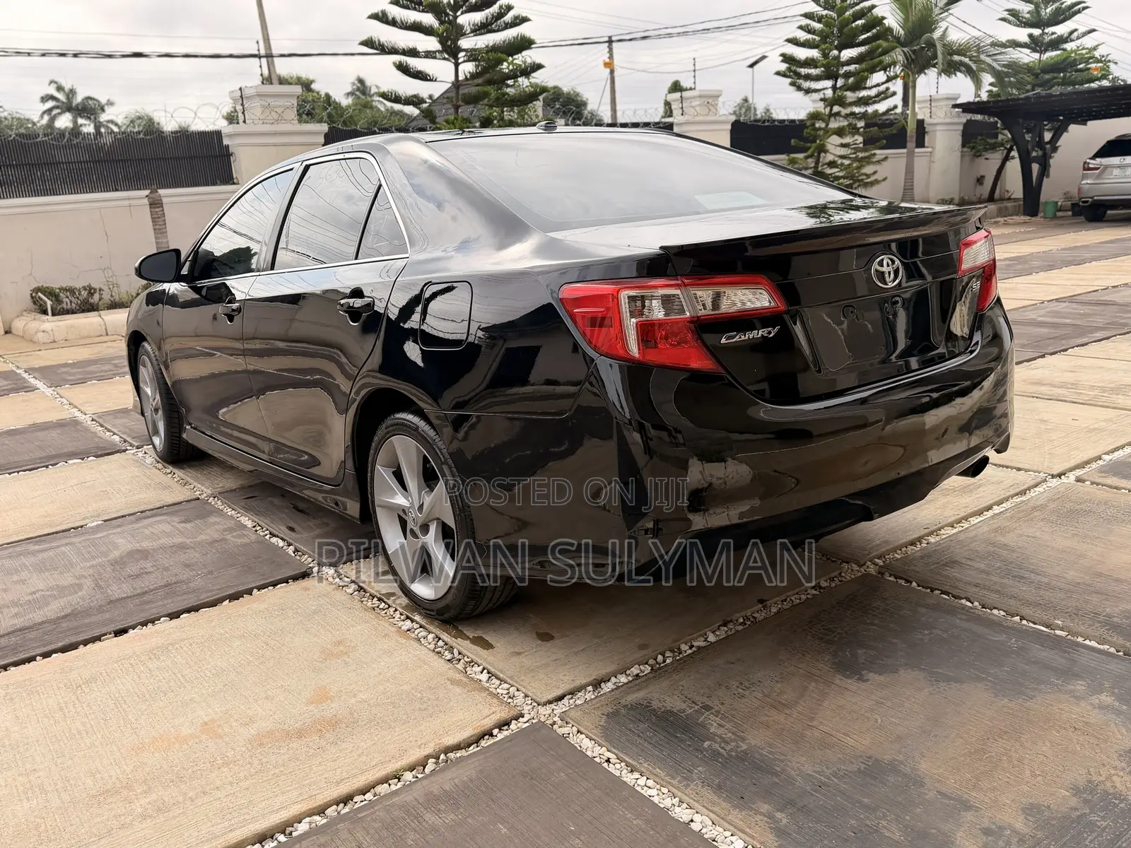Toyota Camry SE 4dr Sedan (2.5L 4cyl 6A) 2013 Black