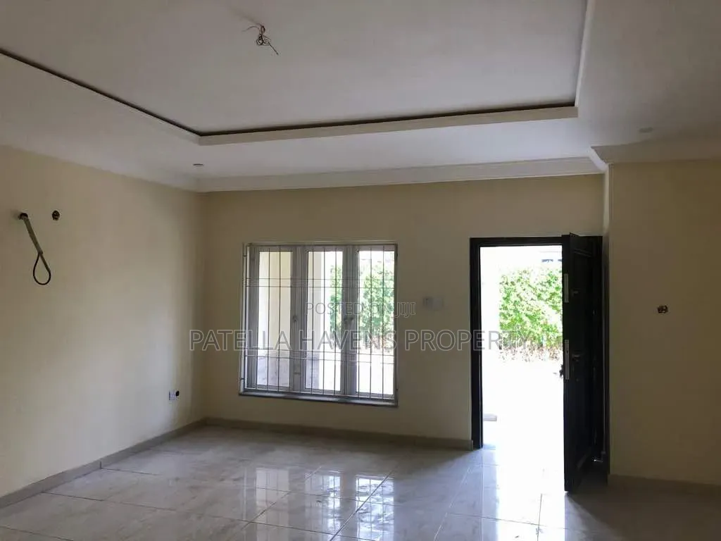 3bdrm Penthouse in FHA for sale