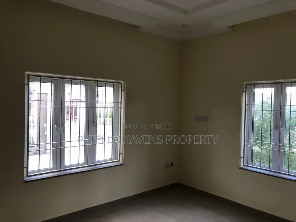 3bdrm Penthouse in FHA for sale