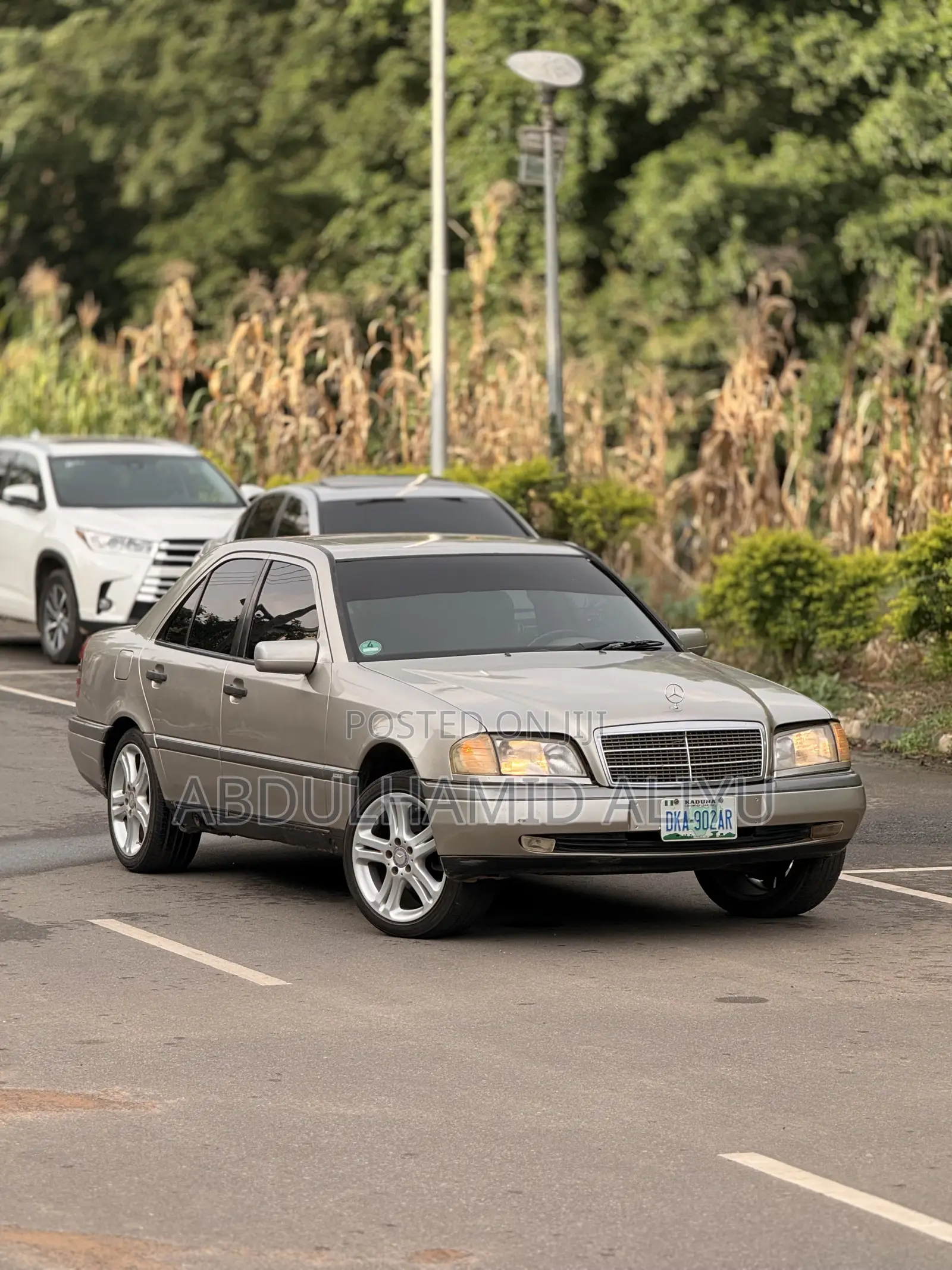 Mercedes-Benz C180 2002 Gold