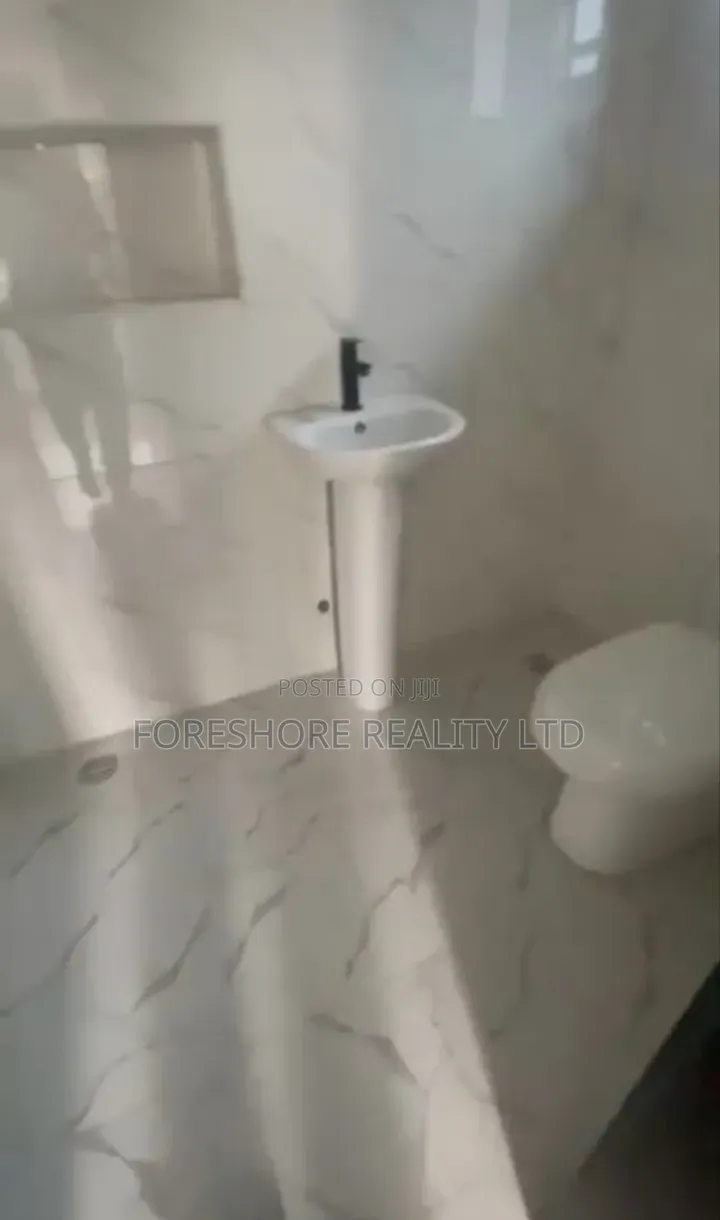 2bdrm Apartment in Surulere, Adeniran Ogunsanya for rent