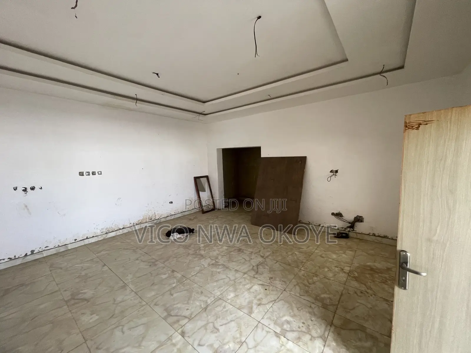 6bdrm Duplex in Ochacho Estate, Life Camp for sale
