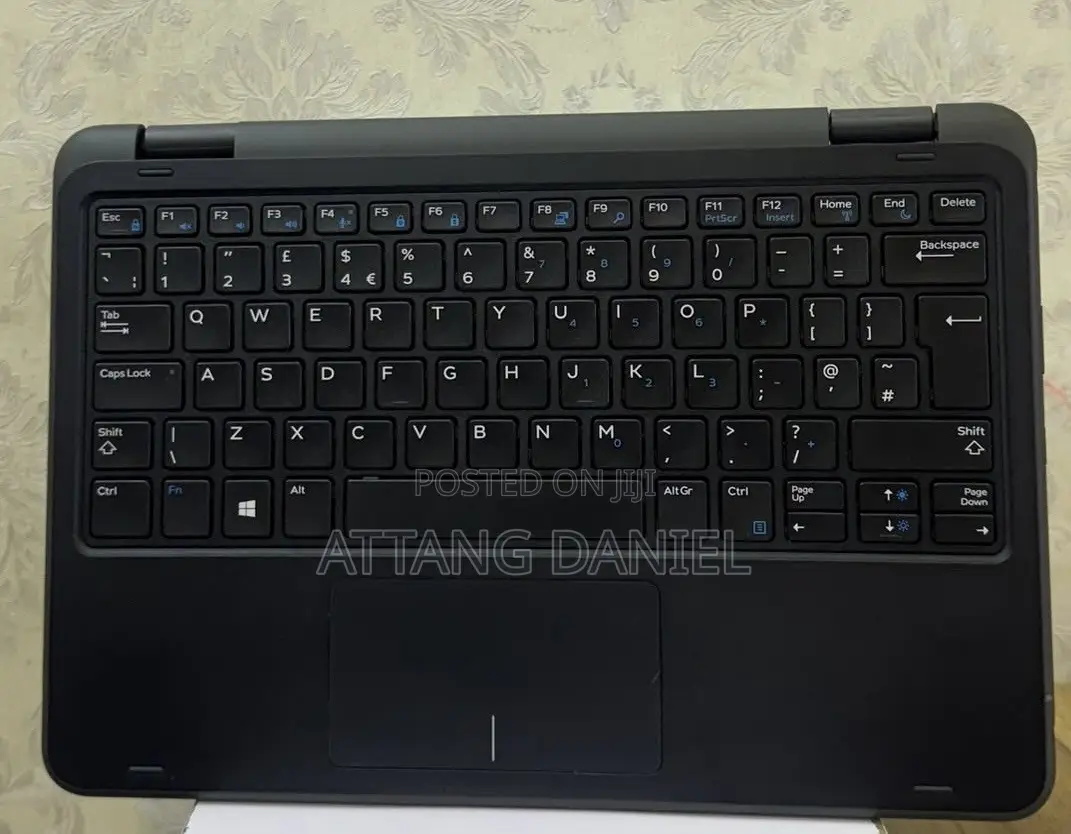Laptop Dell Latitude 3190 2-in-1 4GB Intel Celeron eMMC 60GB