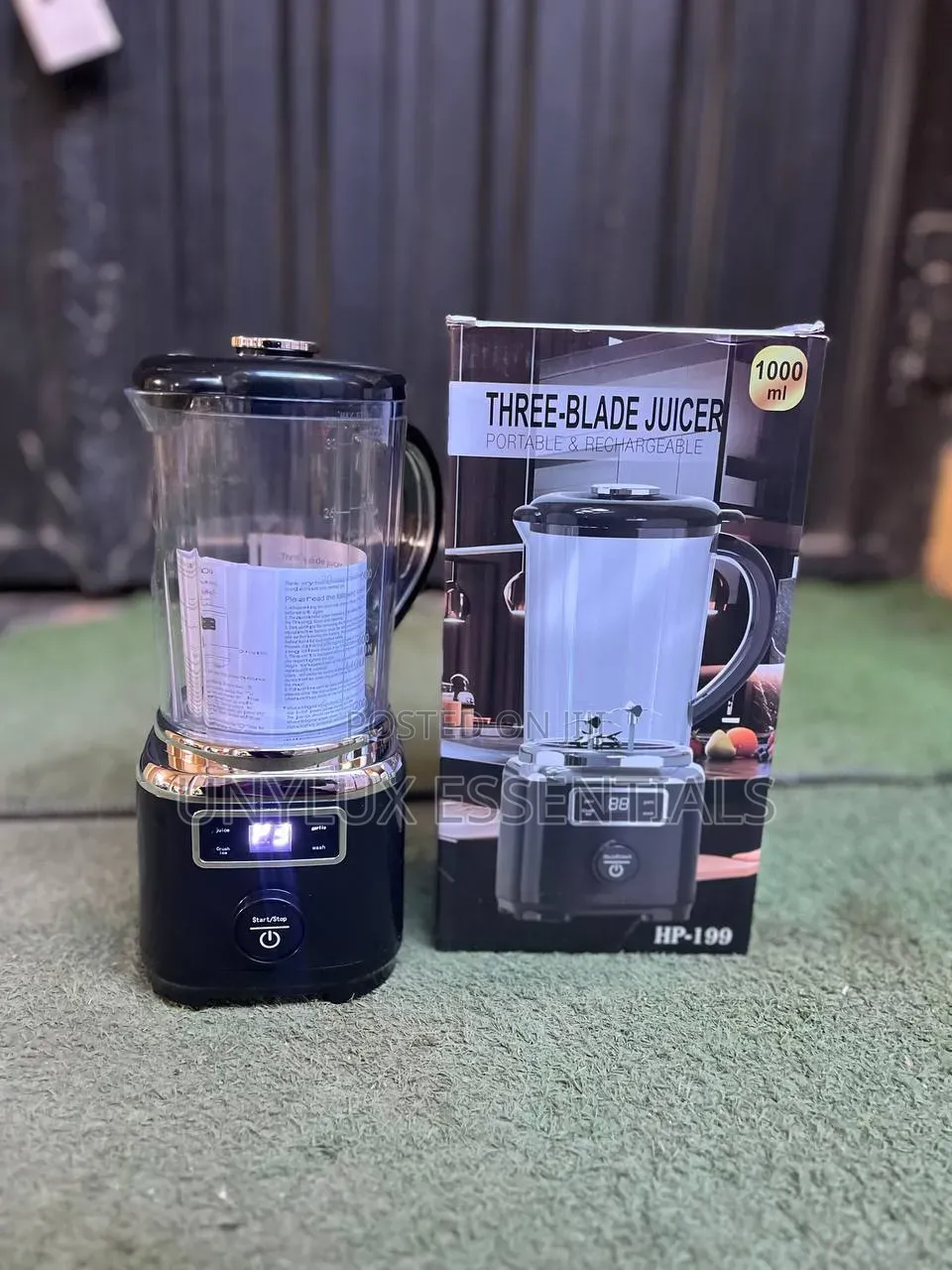 3 Blades Set Rechargeable Blender / Juicer 
1L Capacity