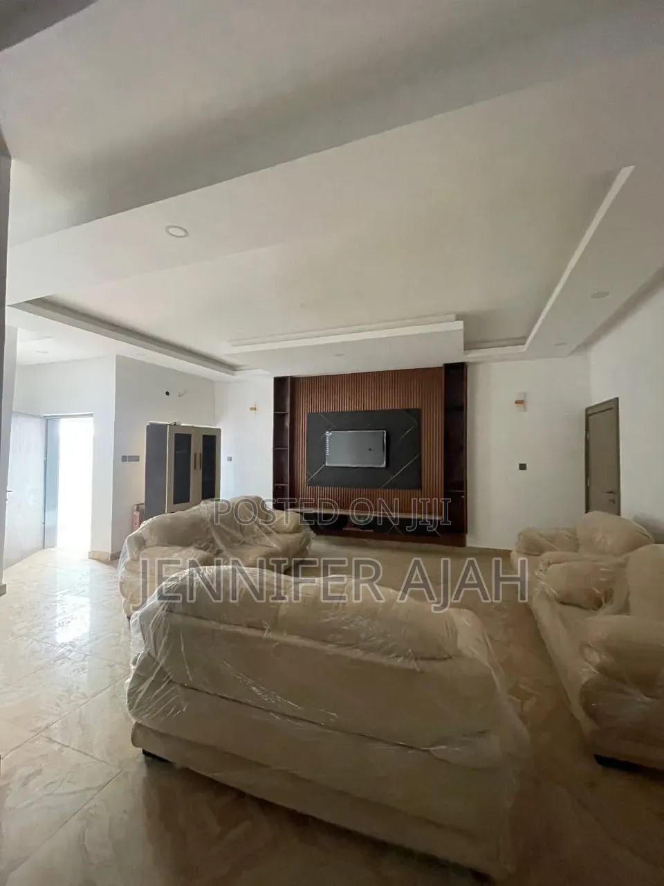 Furnished 4bdrm Duplex in Ochacho, Life Camp for sale