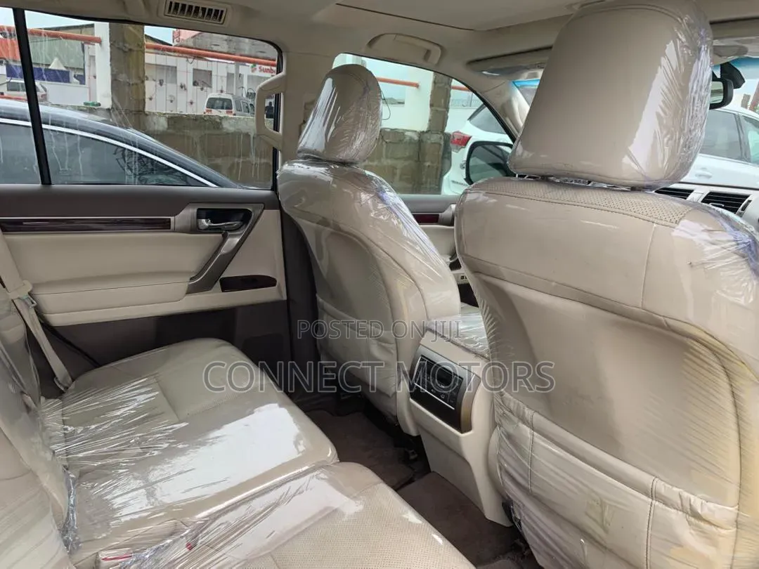 Lexus GX 2016 White