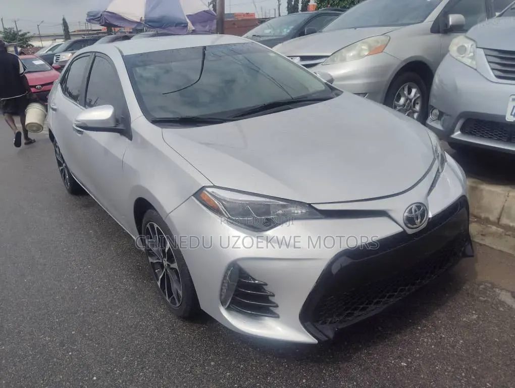 Toyota Corolla 2018 Silver