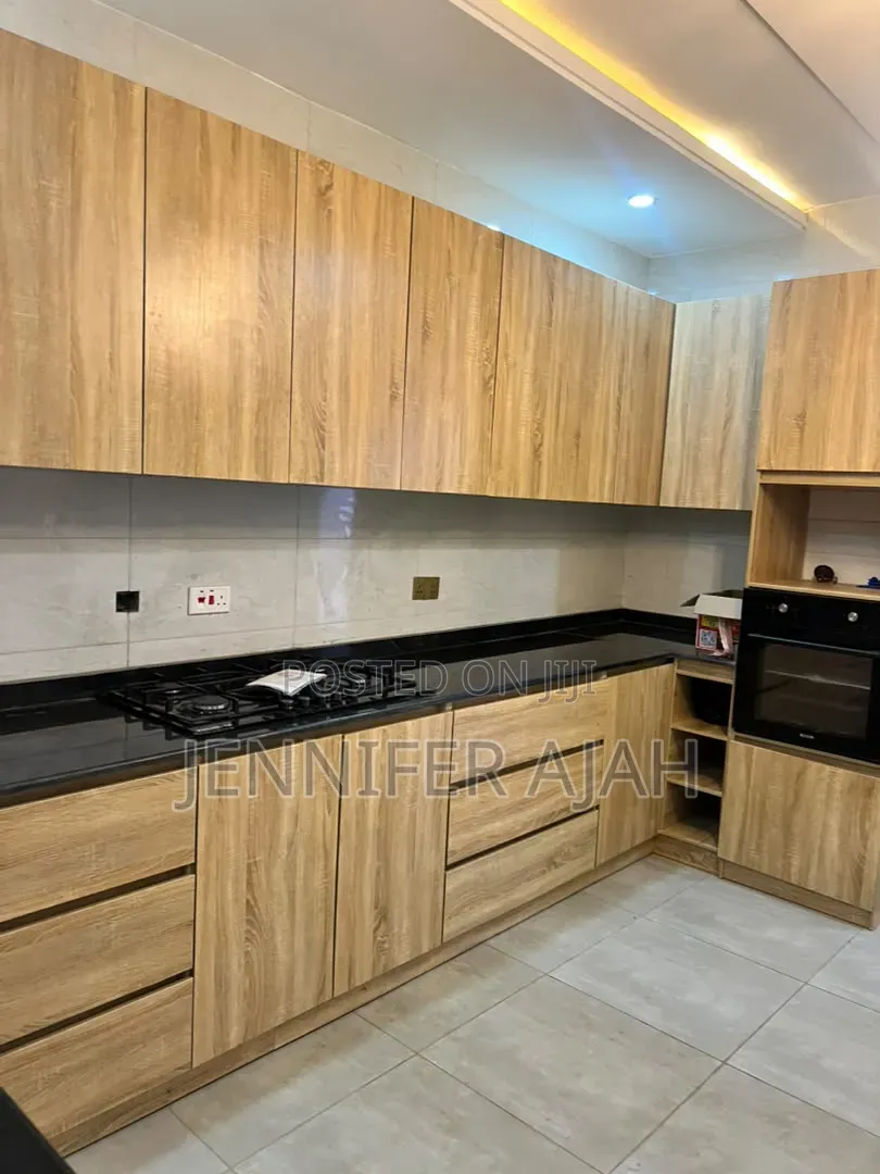 5bdrm Duplex in In Main Guzape for sale