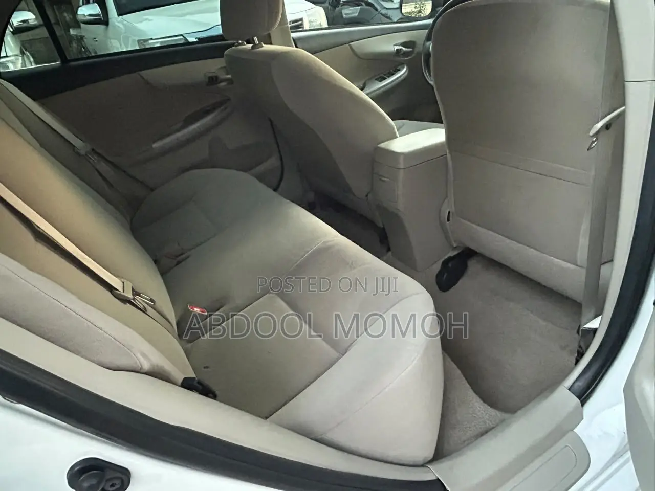 Toyota Corolla 2011 White