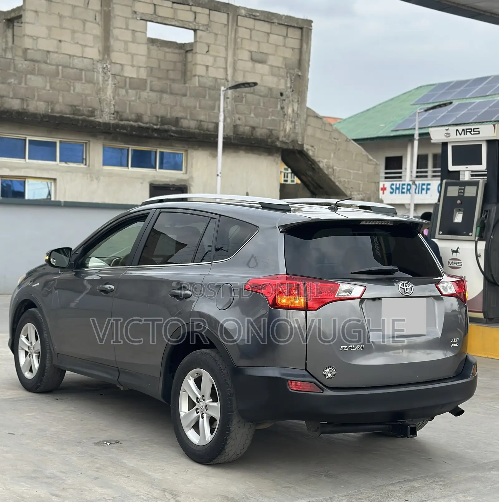 Toyota RAV4 XLE AWD (2.5L 4cyl 6A) 2013 Gray