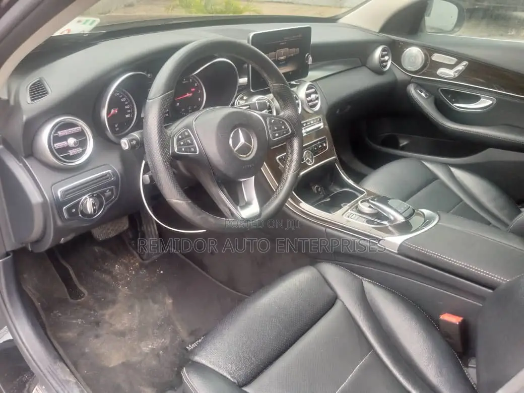 Mercedes-Benz C300 2015 Black