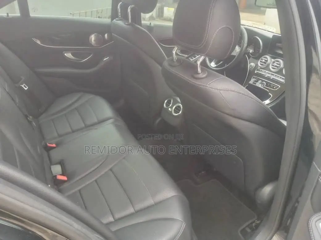 Mercedes-Benz C300 2015 Black