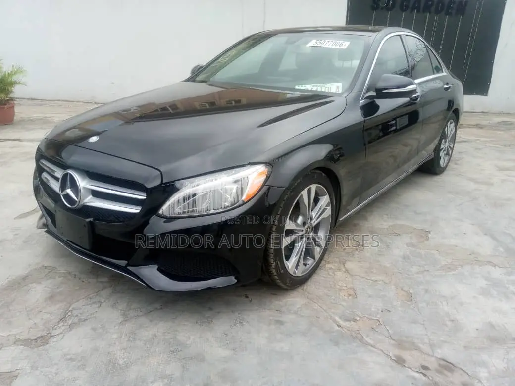 Mercedes-Benz C300 2015 Black