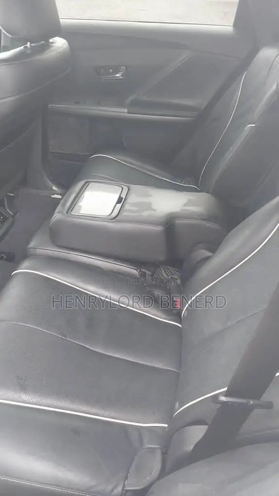 Toyota Venza XLE 2015 White