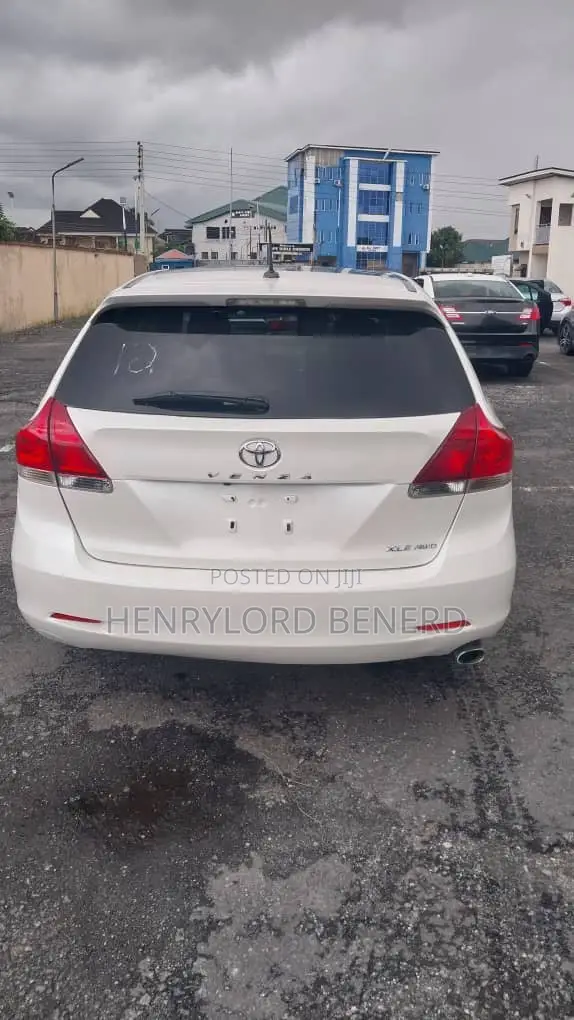 Toyota Venza XLE 2015 White