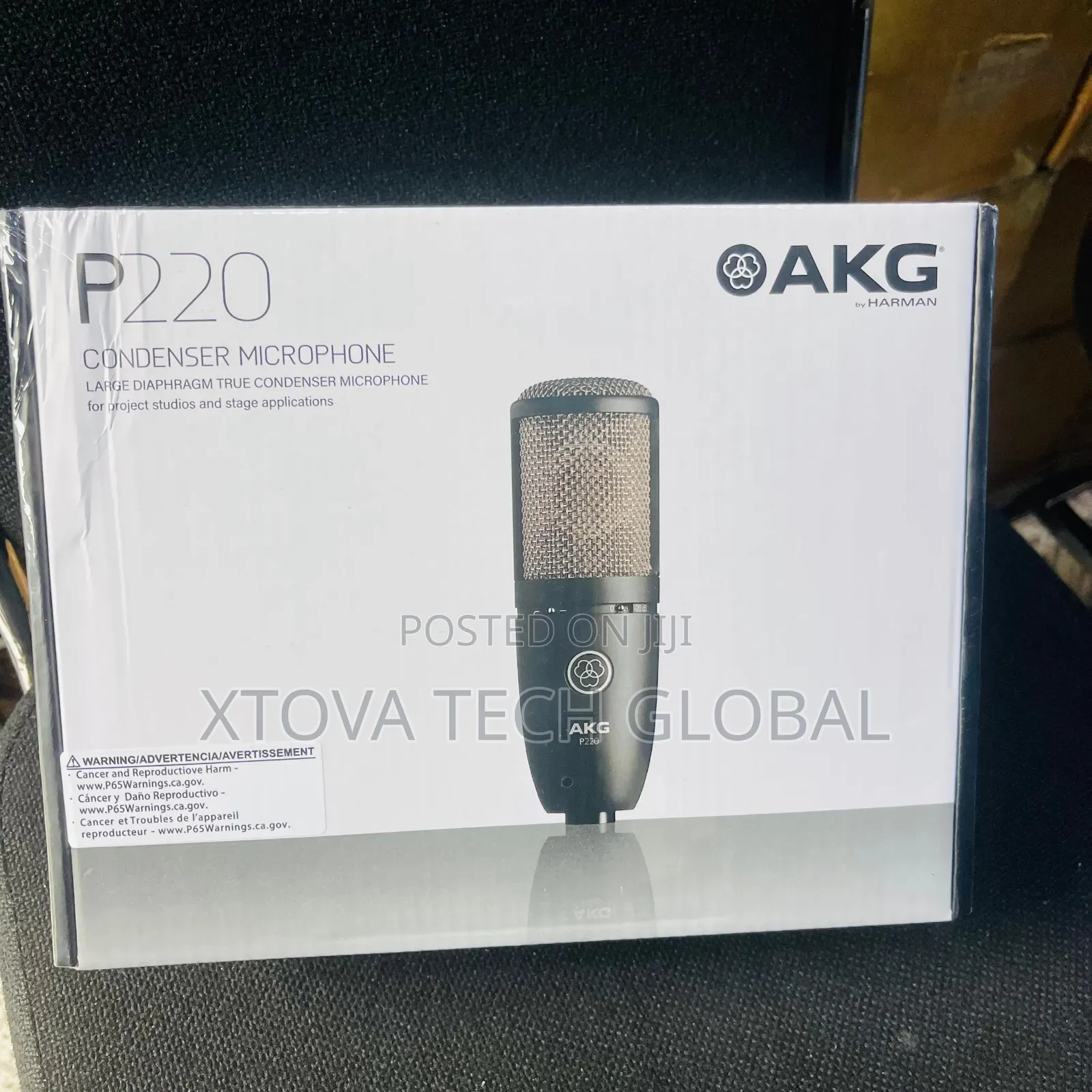 AKG P220 Large-Diaphragm Cardioid Condenser Microphone