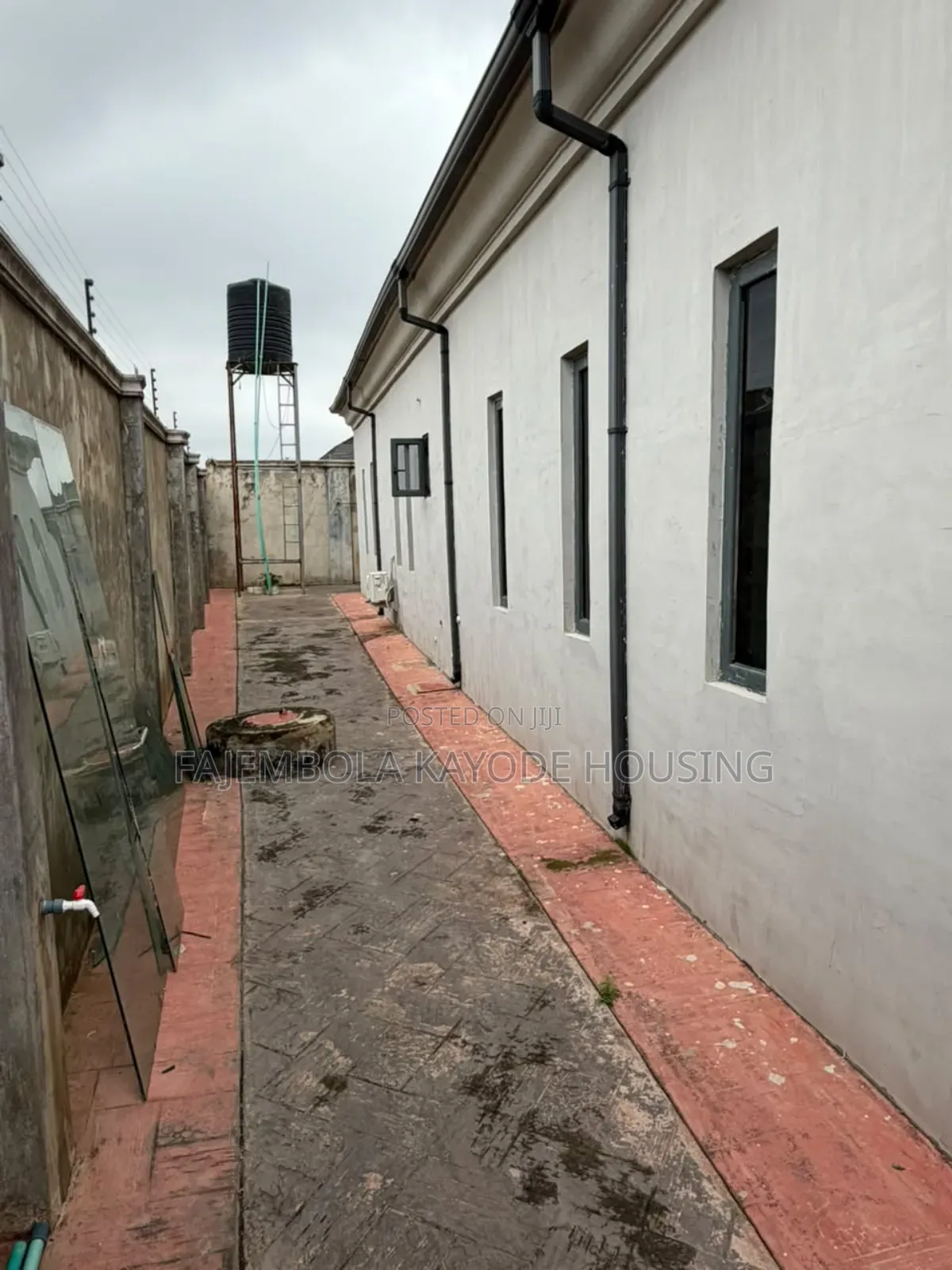 4bdrm Bungalow in Harmony Estate, Akobo for sale