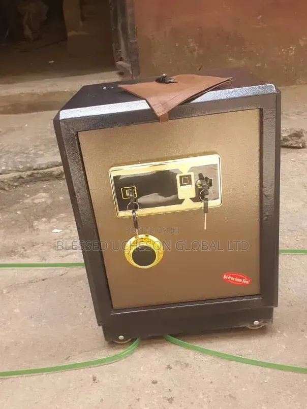 Heavy Duty Fingerprint Digital Fireproof Safe With Master Key
