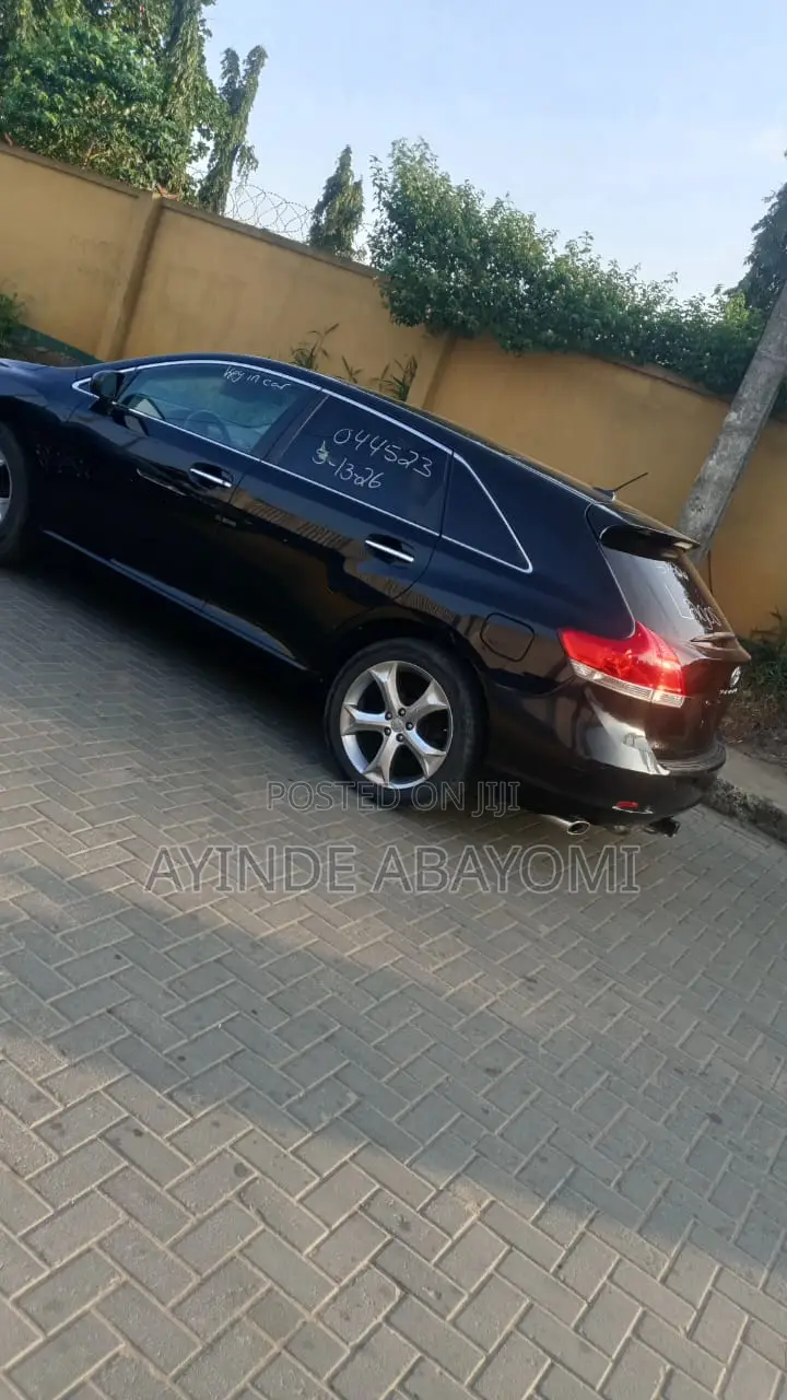 Toyota Venza 2010 Black
