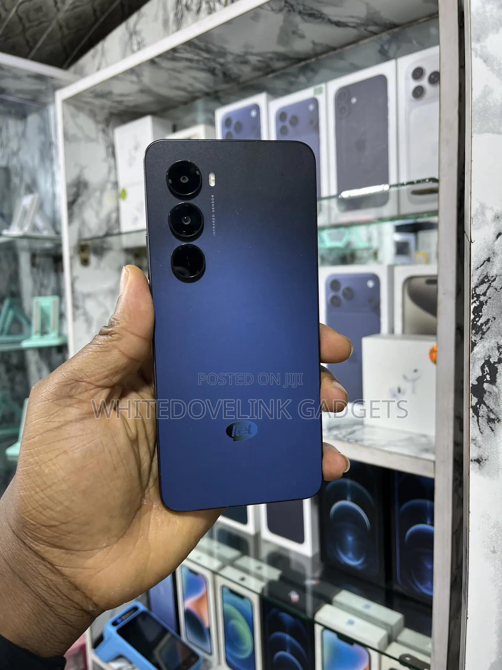 Itel A100 128 GB Blue