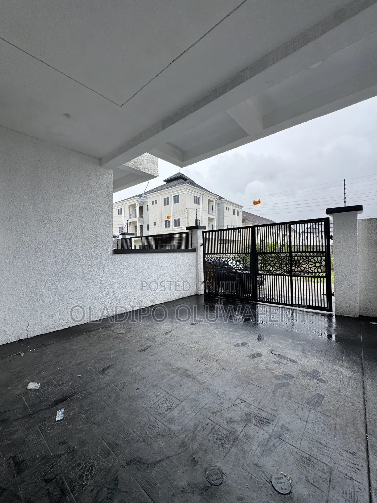 3bdrm Duplex in Atlantic Layout, Lagos State for sale