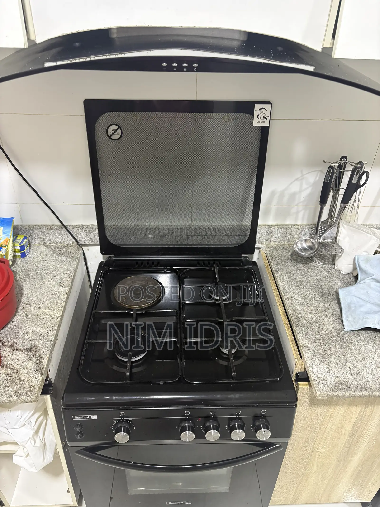 Scanfrost Electric Gas Cooker