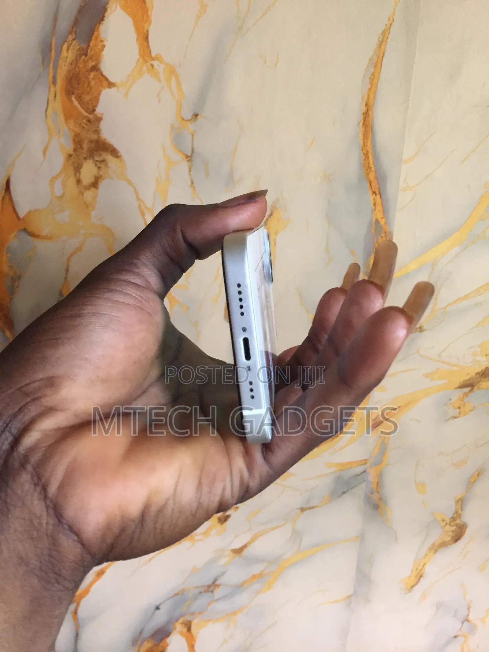 Apple iPhone 13 128 GB White