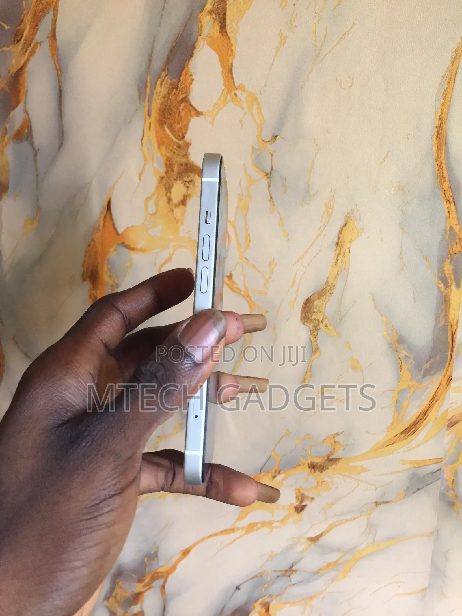 Apple iPhone 13 128 GB White