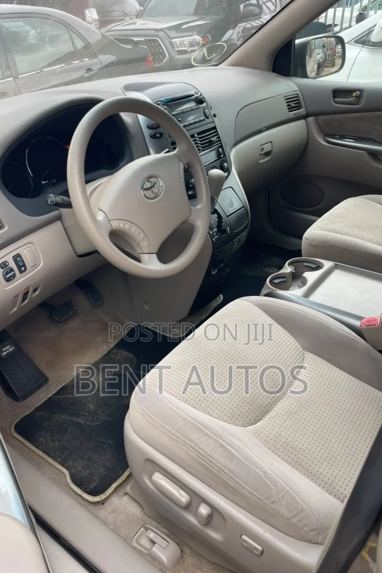 Toyota Sienna LE AWD 2006 Gold