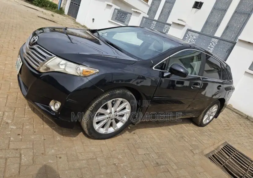 Toyota Venza LE 2010 Green