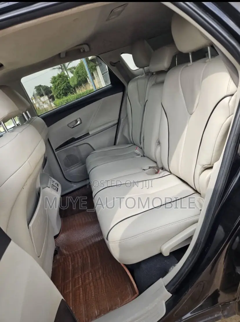 Toyota Venza LE 2010 Green