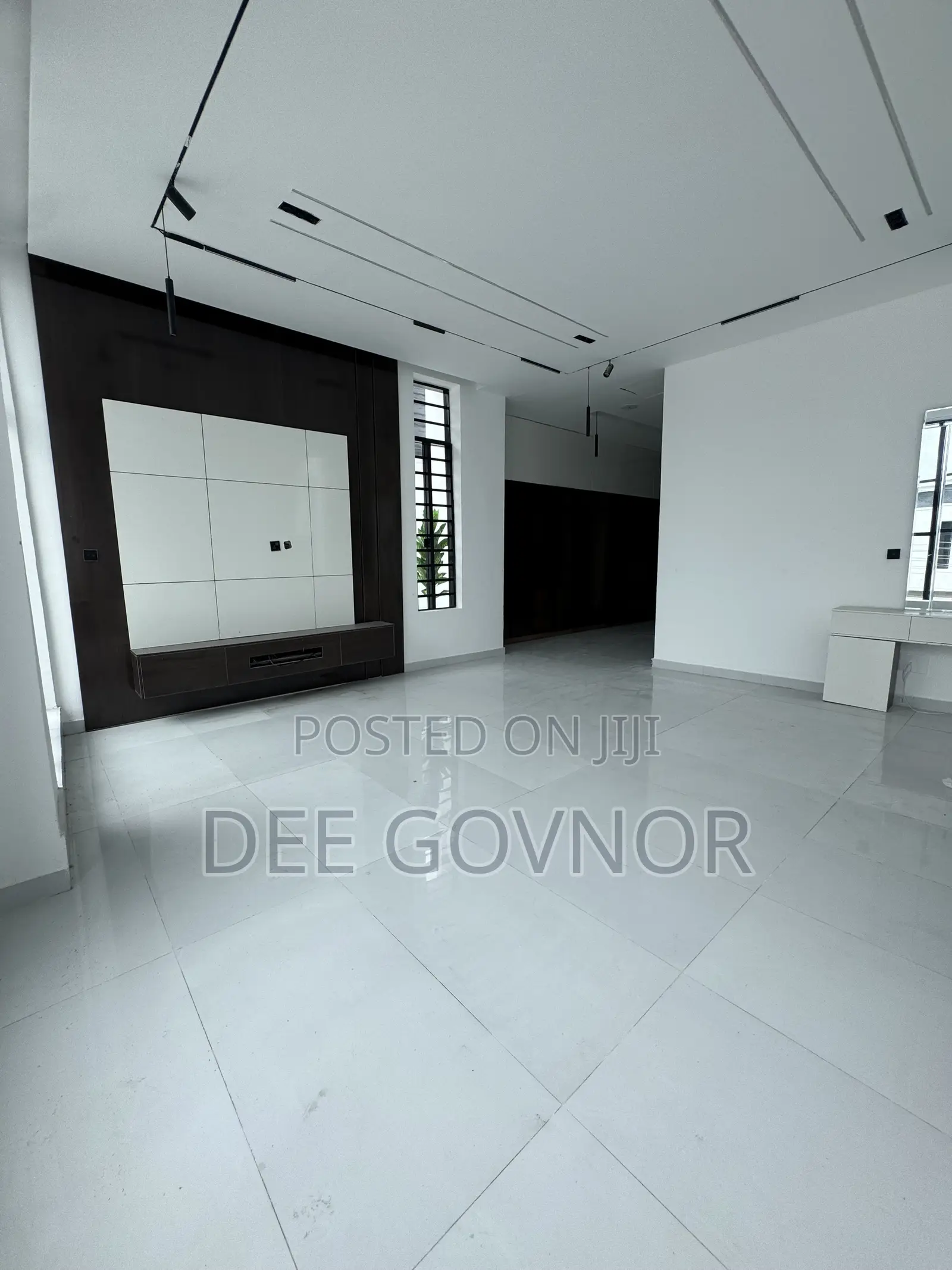 5bdrm Duplex in Harris Drives Estate, VGC / Ajah for sale