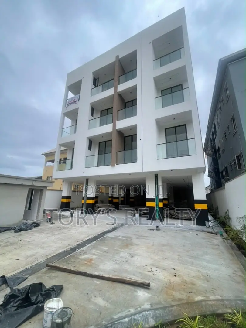 2bdrm Apartment in Chevron for sale