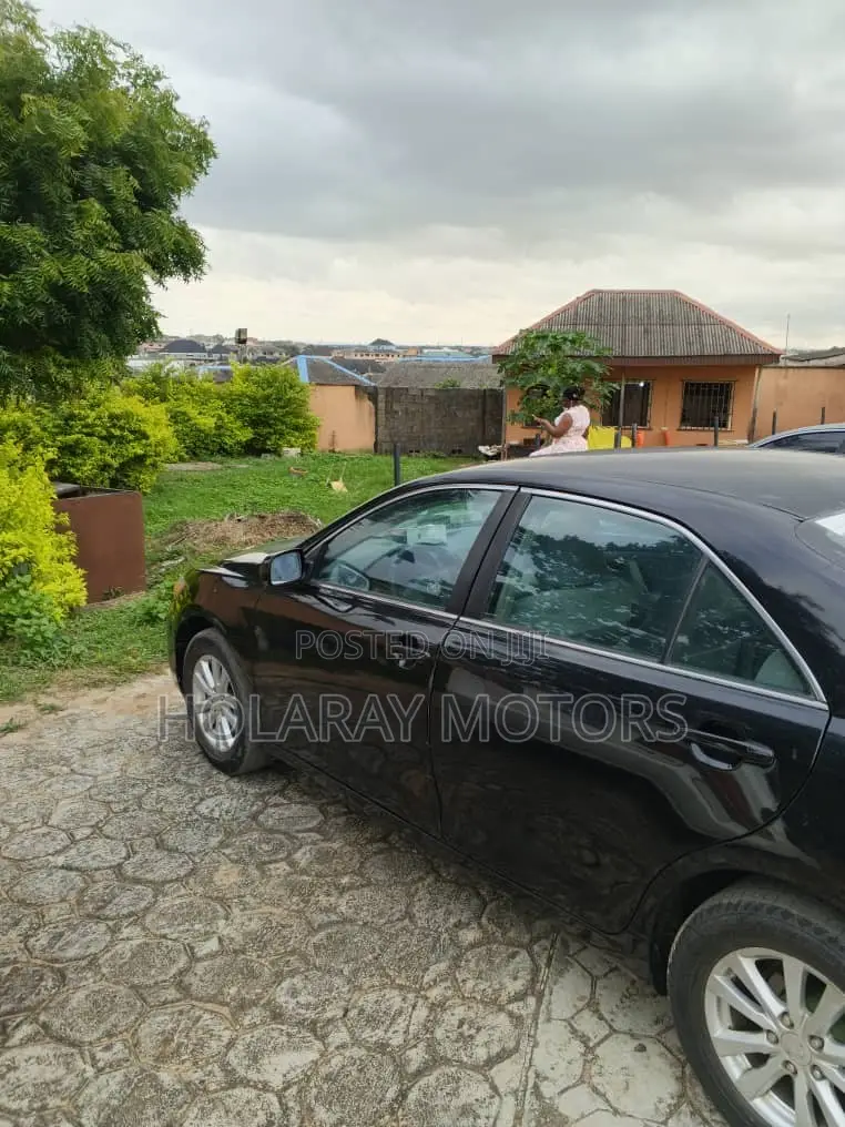 Toyota Camry LE 4dr Sedan (2.5L 4cyl 6A) 2011 Black