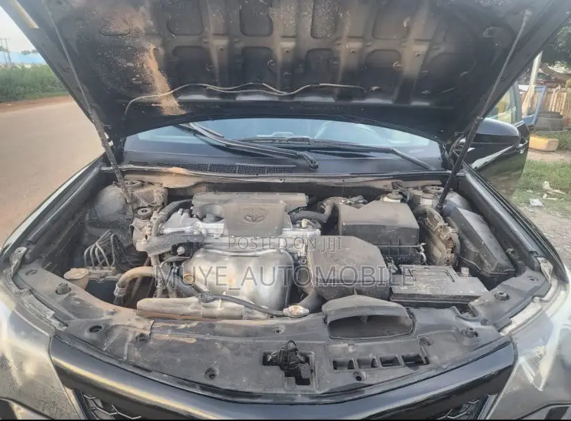 Toyota Camry SE 4dr Sedan (2.5L 4cyl 6A) 2014 Black