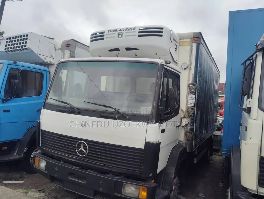 Mercedes Truck Cooling Van 1117D