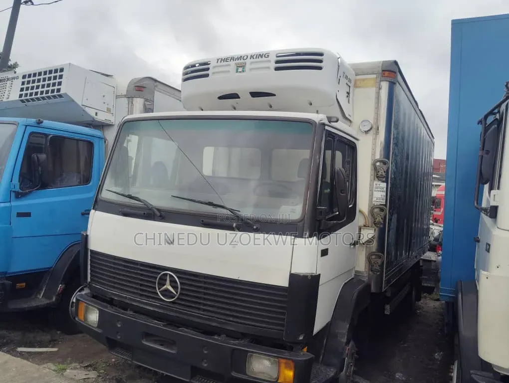 Mercedes Truck Cooling Van 1117D
