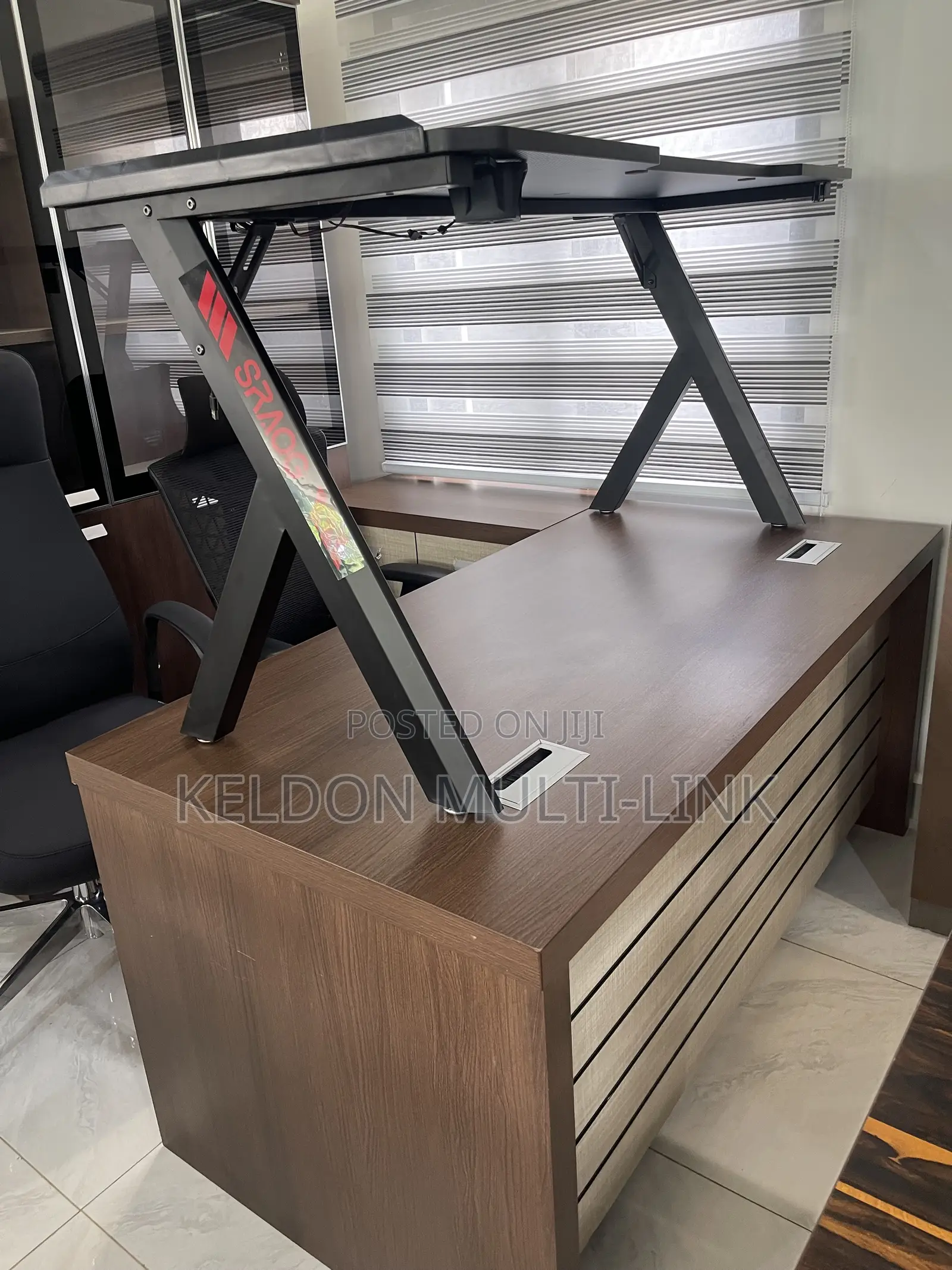 Deluxe Table for Studio,Computer With Headphone Hanger 1.2 /1.4mtr
