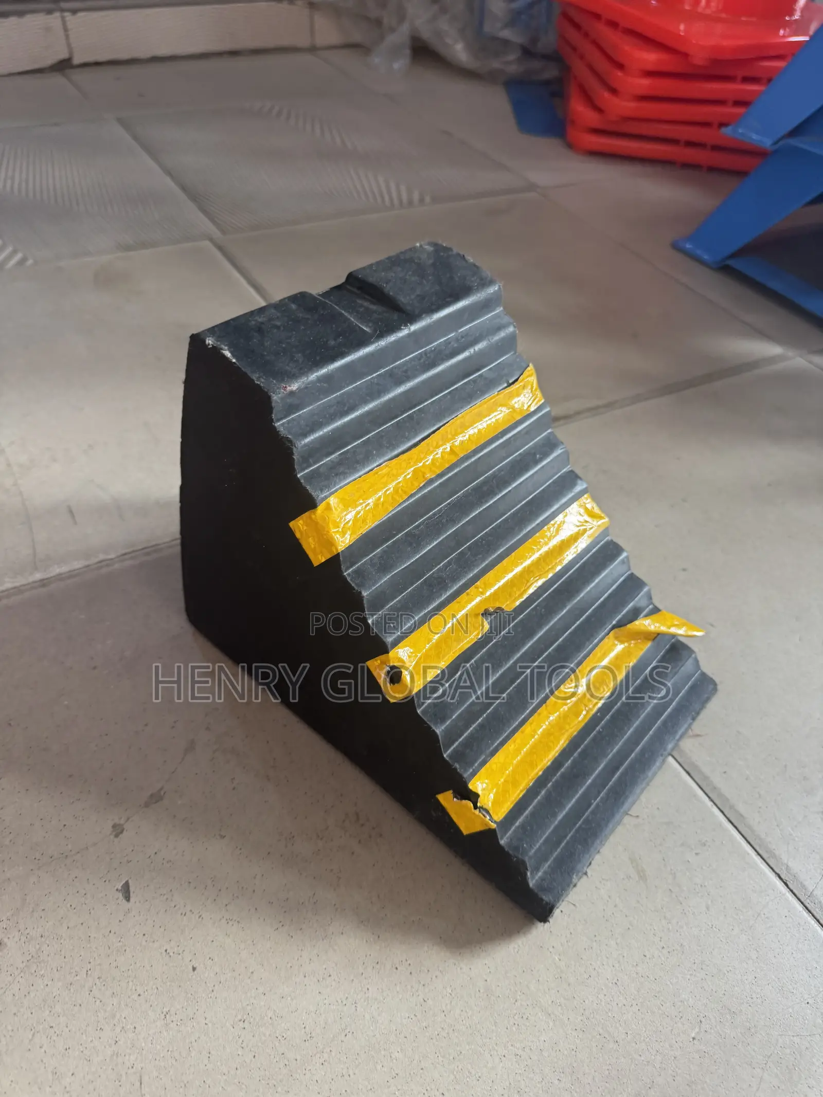 Heavy-Duty Wheel Chock / Tyre Stopper