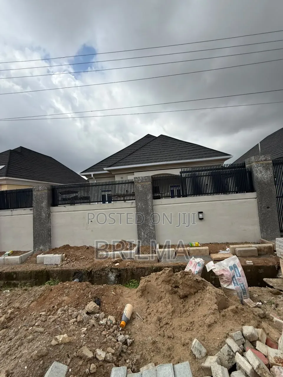 3bdrm Bungalow in Apo Resettlement for sale
