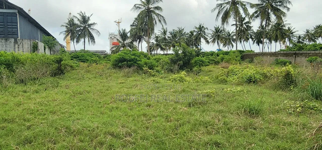 3 Fenced Plots Beside Dangote Private Jetty