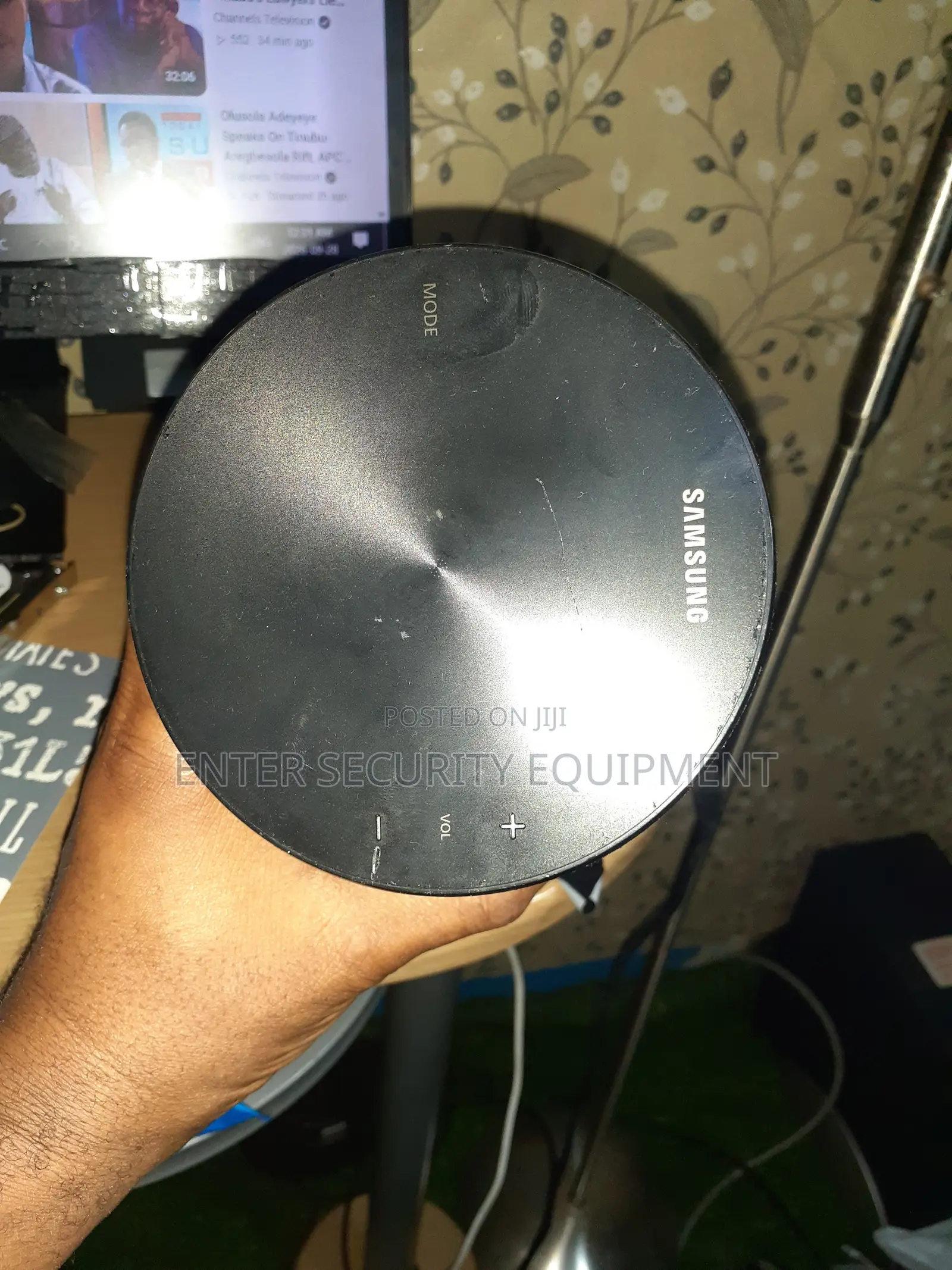 Samsung Spearker R1