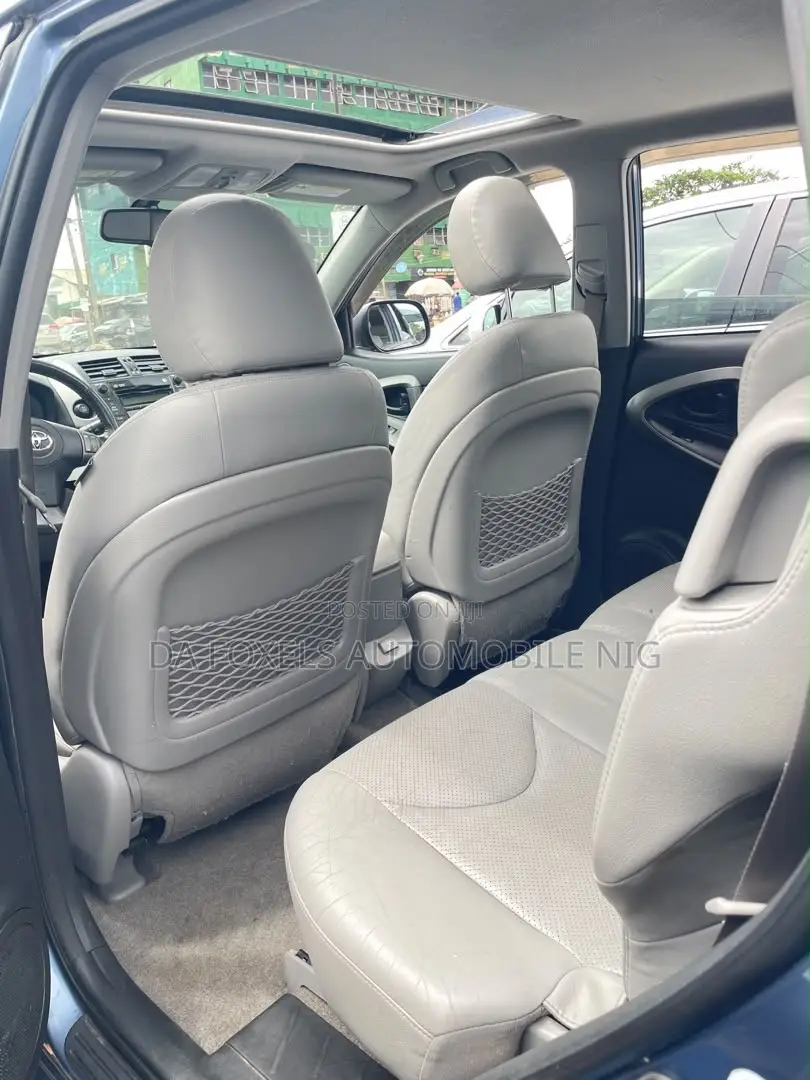 Toyota RAV4 2.5 Limited 2010 Blue